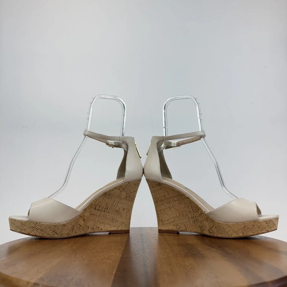 New Womens Charles By Charles David Lois Ivory Faux‎ Leather Sandals Size 11 M